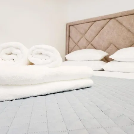 Апартаменти #22 Center *