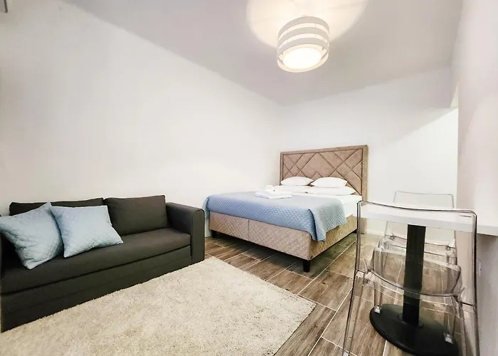 Apartment #22 Center